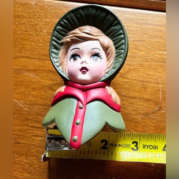 Lot of 8 Vintage Ceramic Victoria Lady Ornaments - Picture 12 of 12